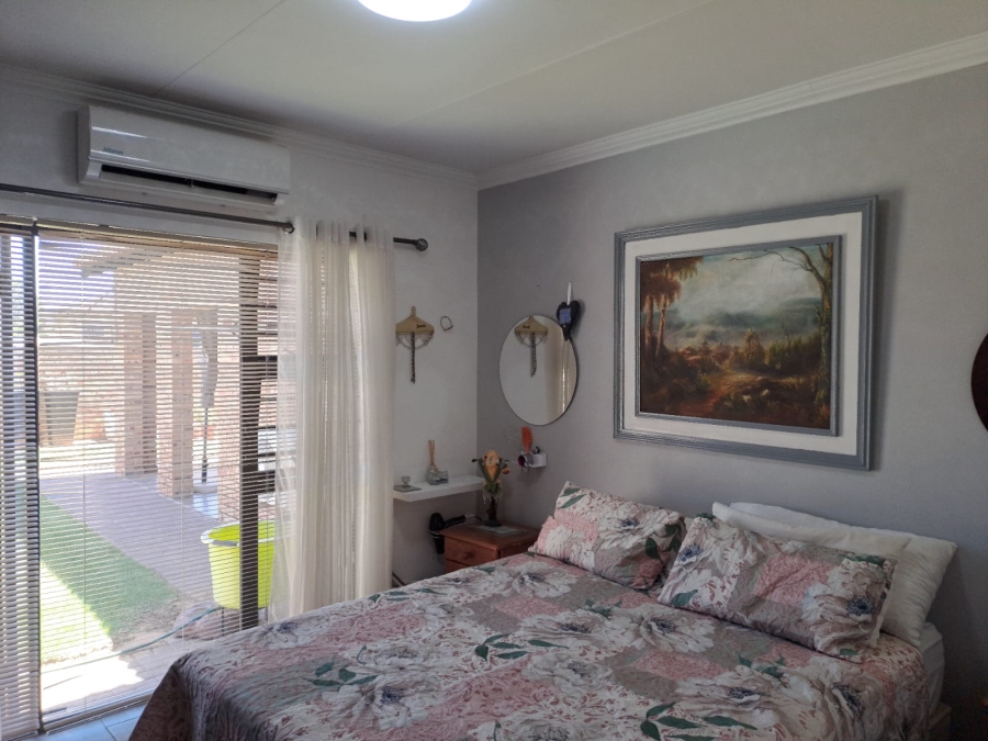 2 Bedroom Property for Sale in Naudeville Free State